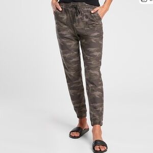 Athleta Farallon Jogger, Black Olive Green Camo #535275